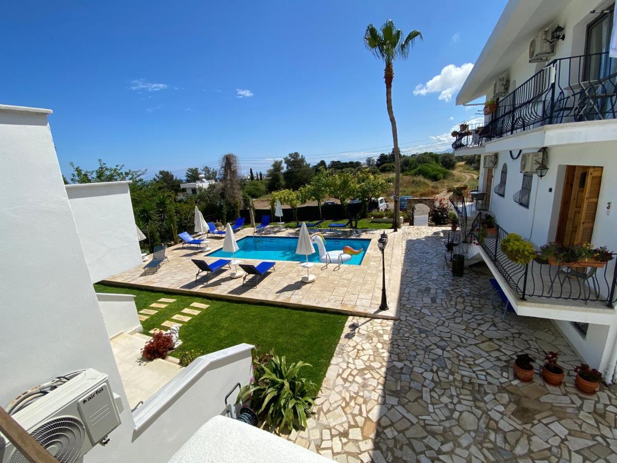 Templos Homes Kyrenia  Extérieur photo